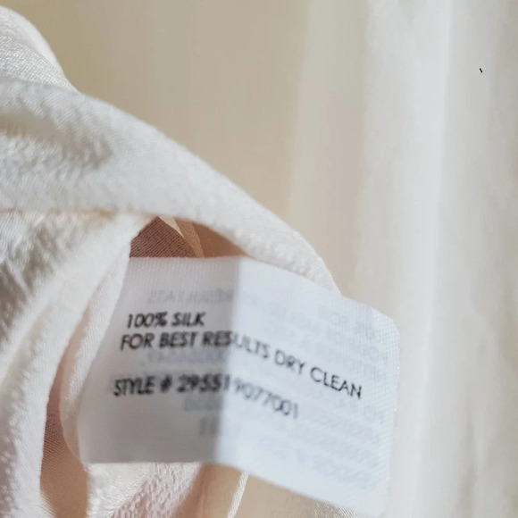 Club Monaco 100% silk blouse cream color with gold white buttons size S/P - Picture 8 of 8